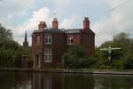 Canal house at Kings Norton Junction